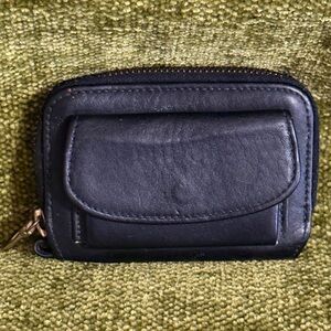 Dooney and Bourke WG65 Zip around card case